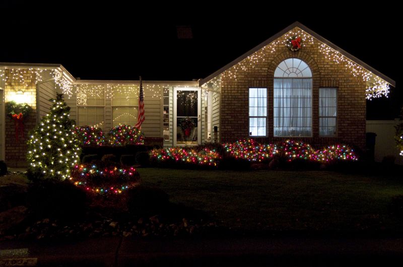 Seasonal Lights Installation in Kansas City, KS