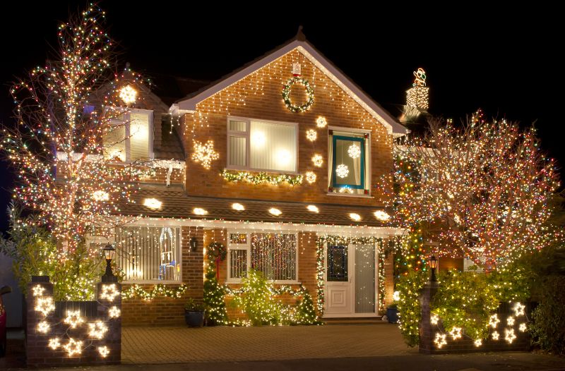 Xmas Lights Installation in Olathe, KS